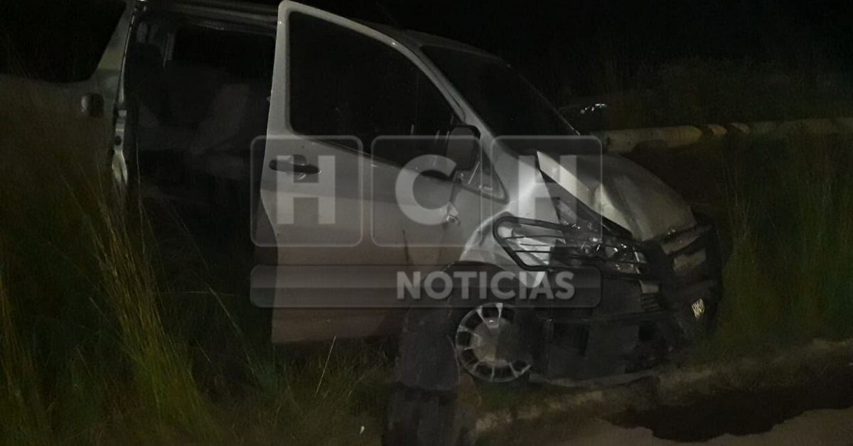 Brutal Accidente Vial Deja Dos Personas Heridas En El Anillo Perif Rico