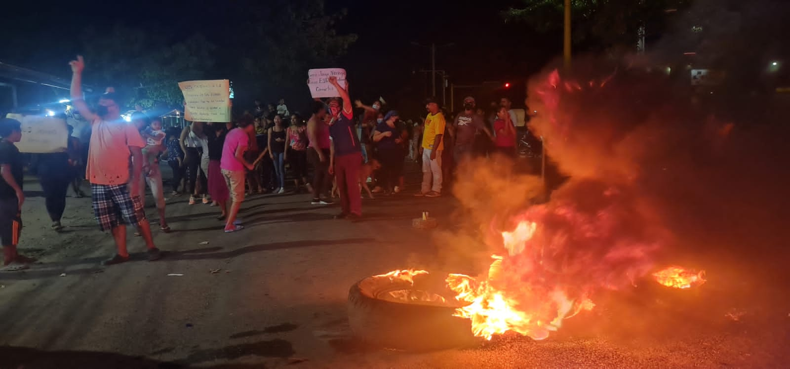 Pobladores de la col Jesús de Nazareth protestan por problemática de