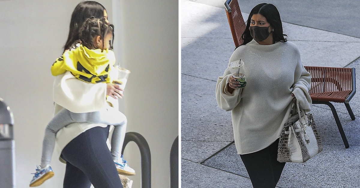 Kylie Jenner Luce Radiante En Un Paseo Con Stormi A Un Mes De Haber