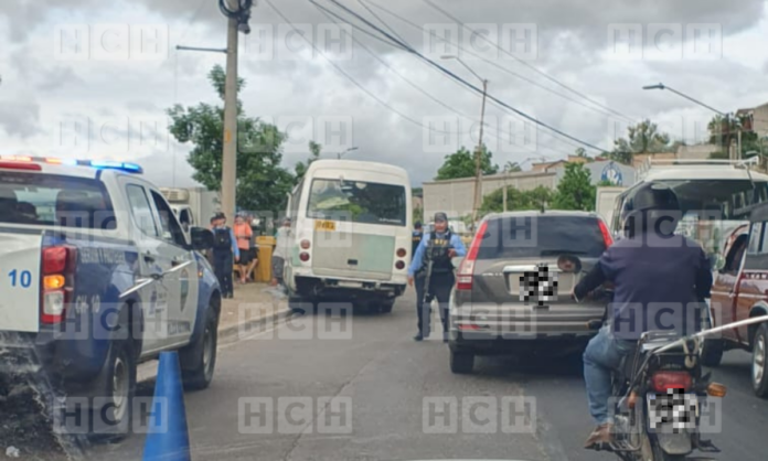 Accidente vial deja pérdidas materiales en el bulevar Fuerzas Armadas