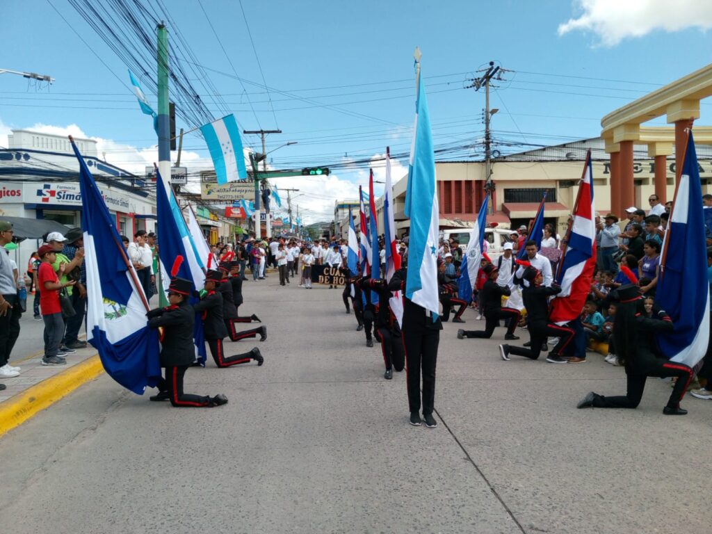 HCH En Comayagua Con Fervor Patrio Realizan Desfiles En Comayagua