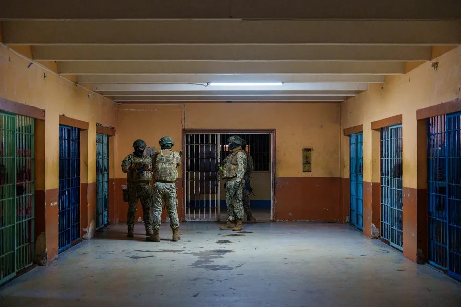 Al menos 10 reos mueren, presuntamente por tuberculosis, en cárcel más poblada de Ecuador