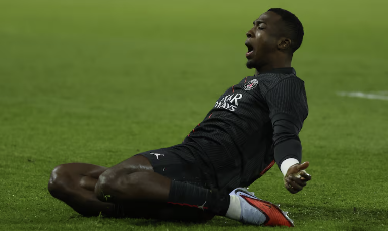 PSG golea 5-3 al Tottenham por Champions League con triplete de Vitinha y un gol de Willian Pacho