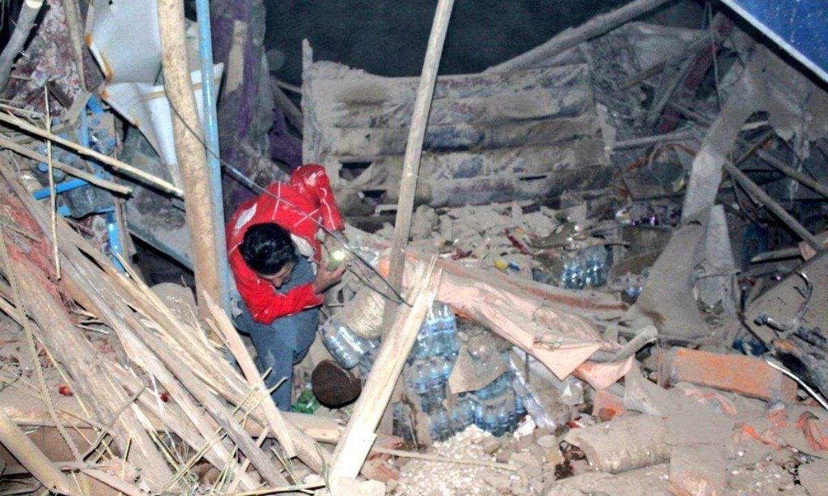 Al menos 20 muertos deja terremoto de magnitud 6.3 en el norte de Afganistán