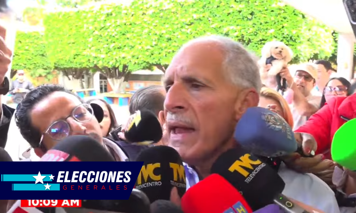 » Ejerce su voto el candidato presidencial Nasry Asfura: “Yo soy serio y esperaré los resultados del CNE”