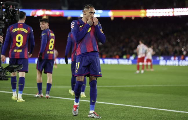 Barcelona vence 3-1 al Atlético de Madrid y es más líder que nunca en LaLiga