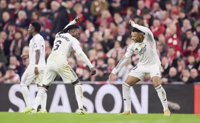 El Real Madrid desarma al Athletic y muestra su mejor cara para conseguir los ansiados tres puntos en San Mamés