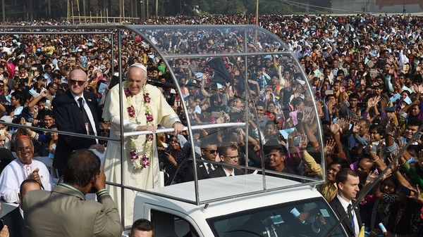 El vaticano no celebra los cumpleaños, pero aún así el pontífice recibió numerosos saludos (AFP)