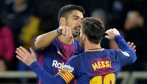 El astro argentino Lionel Messi saludó a su compañero Luis Suárez que este miércoles cumplió 31 años. Lo hizo de una manera muy particular