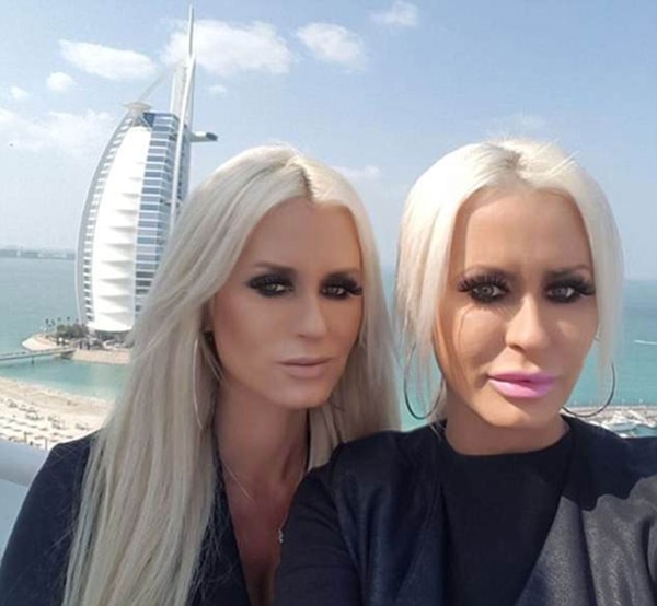 Ambas trabajan en el mismo bufete de abogados en Dubai, donde son exitosas. Se radicaron allí en 2007