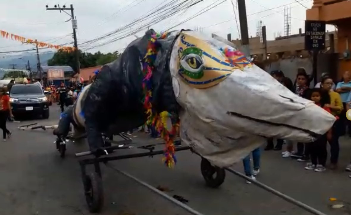 Olanchito celebra su carnaval del Jamo HCH.TV