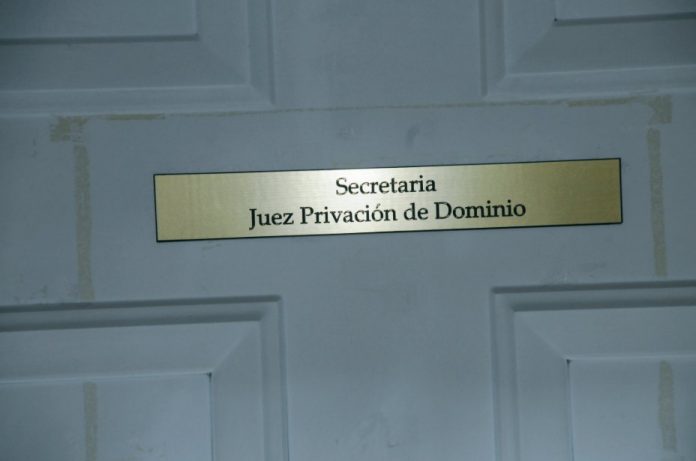 Juez De Privación De Dominio De Bienes De Origen Ilícito Ordena