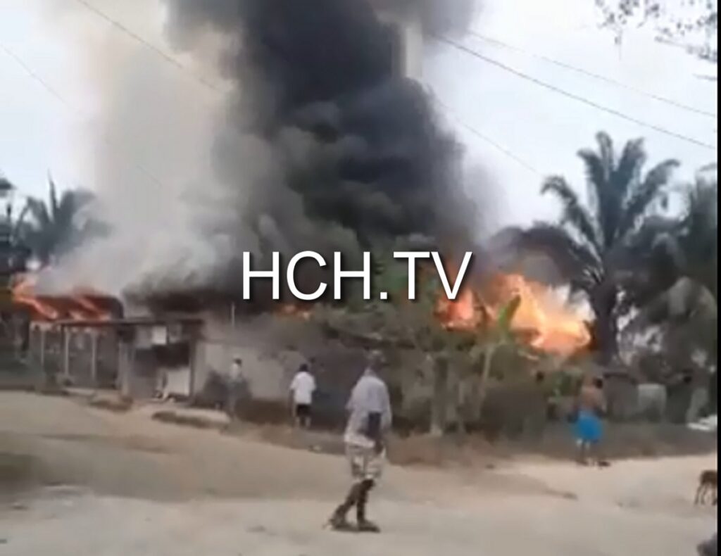 Voraz Incendio Arrasa Vivienda En Aldea Rigores Trujillo Hch Tv