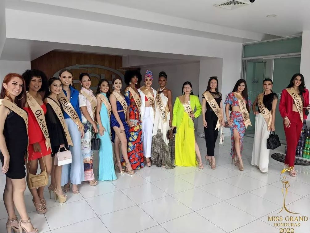 Guapas concursantes del “Miss Grand Honduras” embellecen los estudios