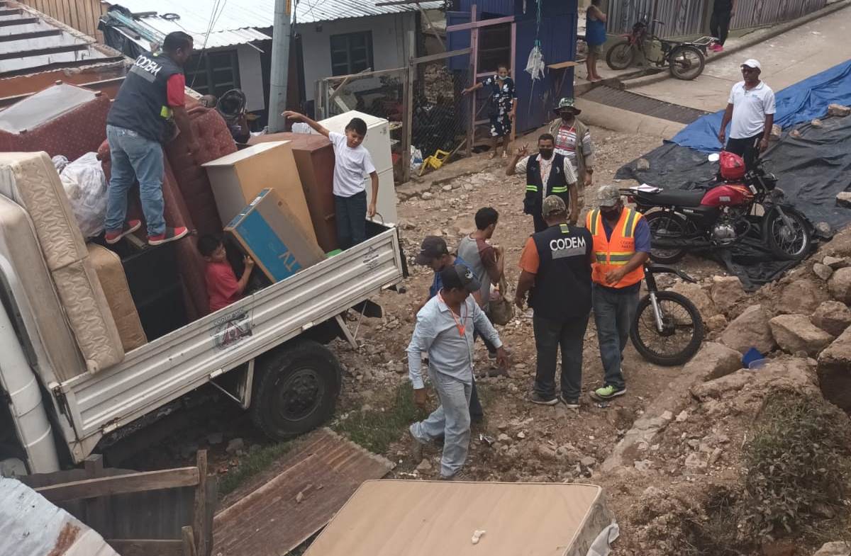 ¡tras Derrumbe De Viviendas Continúan Evacuando Familias Afectadas Por Falla En Col Guillén 7404