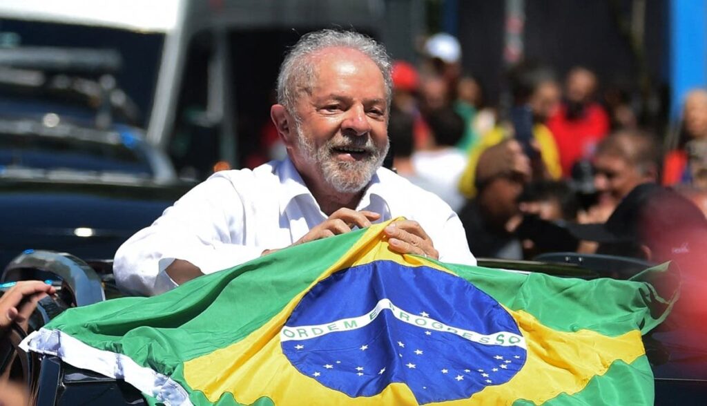 El izquierdista Luiz Inácio ‘Lula’ da Silva ganó las elecciones presidenciales por un corto margen venciendo al ultraderechista Jair Bolsonaro