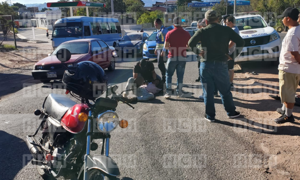 Accidente Vial Deja Dos Personas Heridas En El Bulevar Fuerzas Armadas De La Capital Hchtv 5309