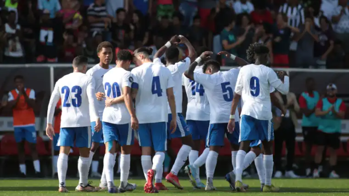 Cuatro futbolistas de Cuba dejan la concentración tras el primer