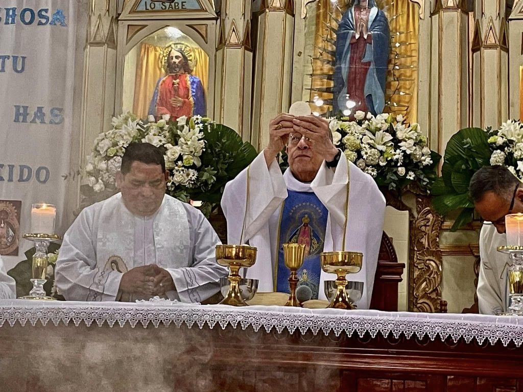 S. E. Cardenal Rodríguez Maradiaga ha presidido la Santa Eucaristía en La Labor, Ocotepeque