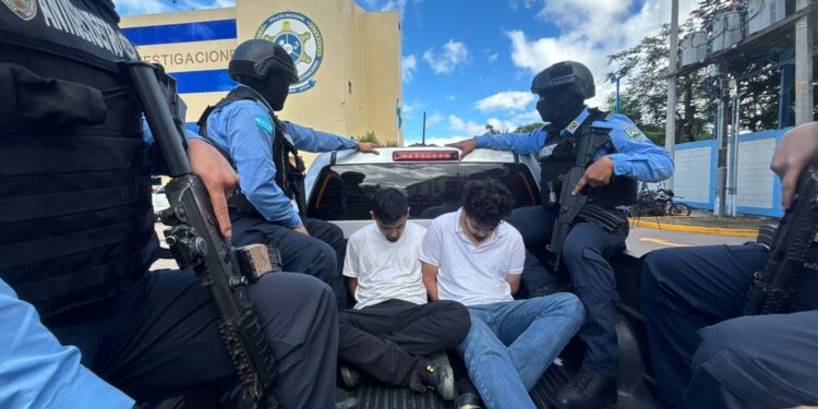 Caen supuestos pandilleros que pedían L 5 millones por cinco secuestrados