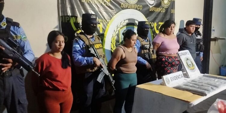 Cuatro presuntos mareros detenidos con drogas en la San Martín | Móvil Emergencia TGU
