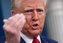 El periodista Tucker Carlson afirma que Trump anunciará la guerra con Venezuela esta noche