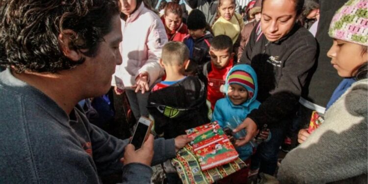 Migrantes celebran Navidad