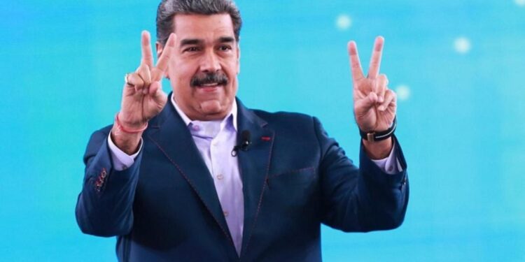 NICOLAS MADURo- GUERRA VIRTUAL
