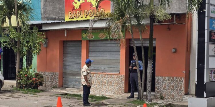 Encuentran sin vida a un joven en un negocio de venta de pollos en La Libertad, Comayagua