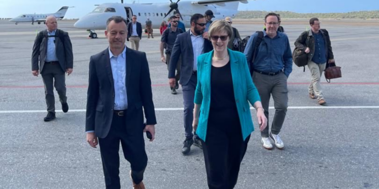 Laura Dogu llega a Venezuela para reabrir la misión diplomática de EE.UU. después de siete años