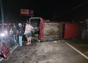 Familia sobrevive tras fallido intento de rebasar un camión cisterna en la CA-5 | Móvil Emergencia TGU