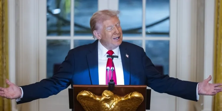 Trump dice que le gustaría saludar a María Corina Machado cuando visite EEUU la próxima semana