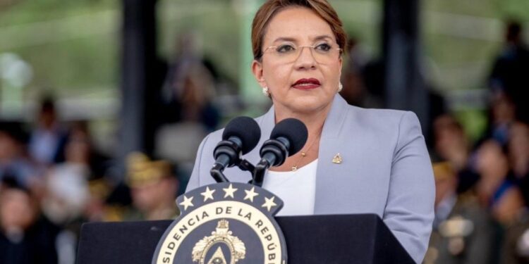 Xiomara Castro ordena inicio de la transición presidencial