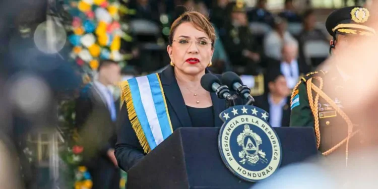 A horas de abandonar el poder, Xiomara Castro sigue exigiendo que se contabilicen las 435 actas del Distrito Central