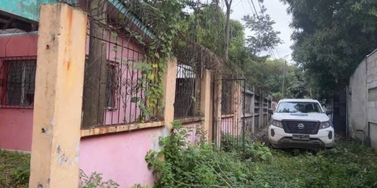¡Casi no sobrevive! Rescatan a chequeador de buses que permanecía raptado en una “casa loca” de SPS