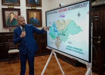 En seis rutas turísticas y productivas se decretaría “Emergencia Vial” hoy en el CN