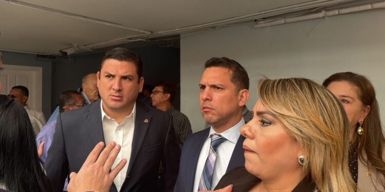 Con el sector obrero, arrancó socialización de la Ley de Empleo Parcial