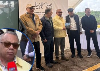 Eduardo Maldonado recibe de Amitigra, un reconocimiento especial por el apoyo de HCH al medioambiente: “Lo que es bueno, hay que respaldarlo”