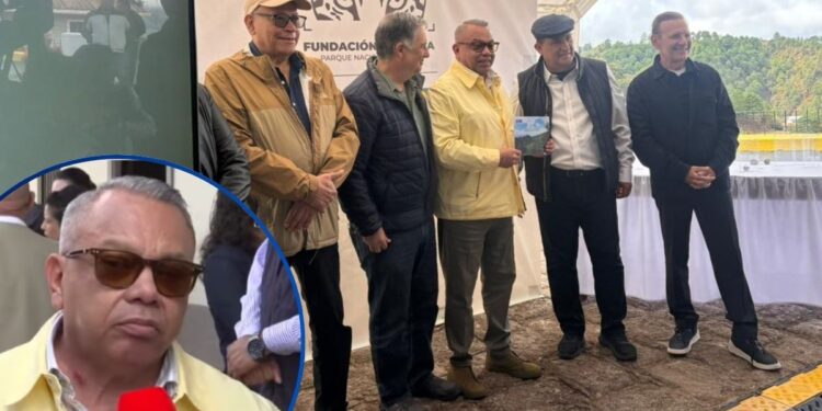 Eduardo Maldonado recibe de Amitigra, un reconocimiento especial por el apoyo de HCH al medioambiente: “Lo que es bueno, hay que respaldarlo”