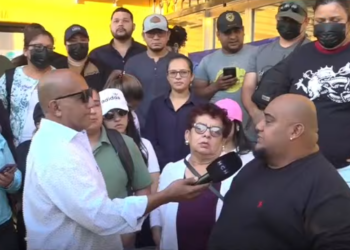 Empleados se toman alcaldía de San Manuel, Cortés exigiendo salarios retrasados