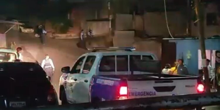 Fuego cruzado entre policías y civiles deja un herido en Las Mercedes | Móvil Emergencia TGU