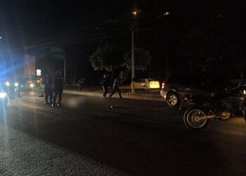 Hombre perece arrollado por varios vehículos en bulevar FFAA | Móvil Emergencia TGU