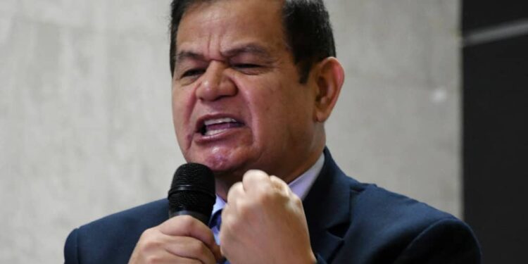“Hoy se cae una mentira; no pudieron quebrarme”: Romeo al enterarse que ya no es buscado por la justicia