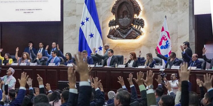 Aprobada la Ley de Reactivación Económica que dará paso a la “escoba azul”  | Resumen Legislativo