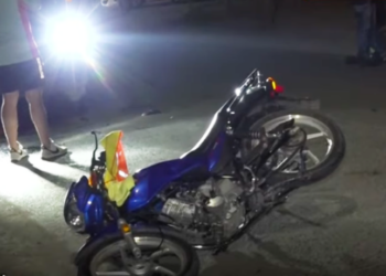 Motociclista se pasa un semáforo en rojo y por poco amanece en la morgue | Móvil Emergencia SPS