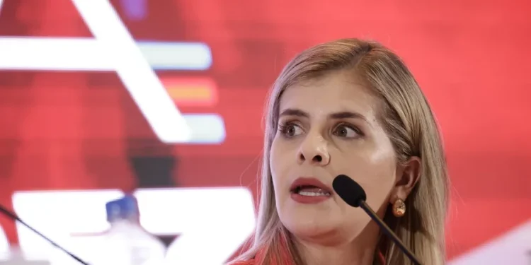 La presidenta electa de Costa Rica llama a la oposición a ayudar a crear «la tercera república» en el país