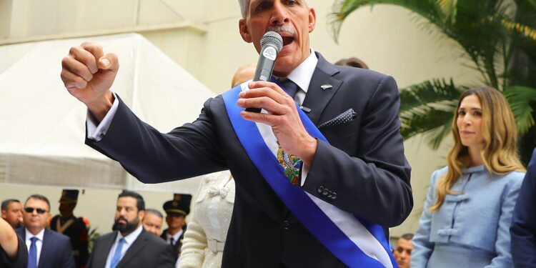 Tito Asfura toma de posesión José Antonio Cast