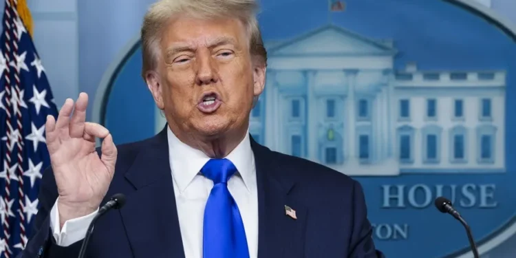 Trump planea instalar una estatua de Cristóbal Colón fuera de la Casa Blanca en su cruzada «antiwoke»