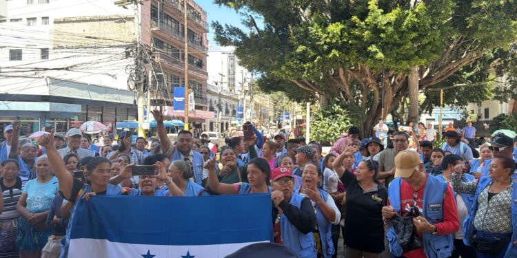 Que les permitan trabajar, piden vendedores ambulantes del Casco Histórico de Tegucigalpa
