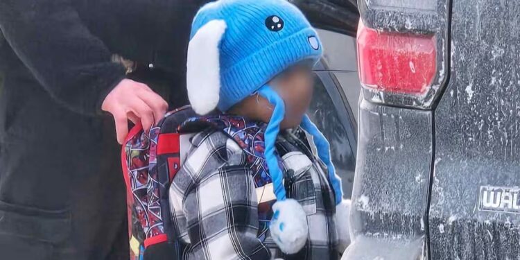 “Estoy feliz de volver”: Liam, el niño de 5 años detenido con su padre en EU, regresa a casa tras orden de juez